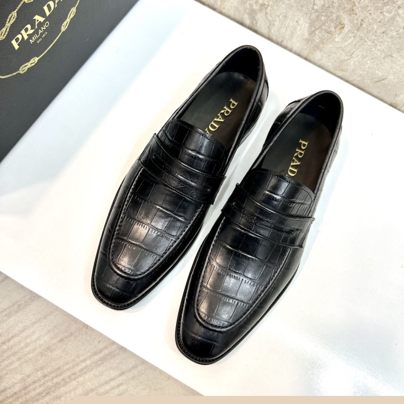 Pra*a leather shoes